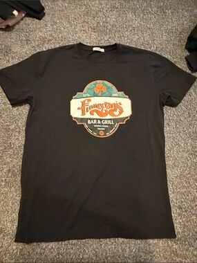 Universal Studios Orlando Finnegan’s Bar and Grill T-Shirt